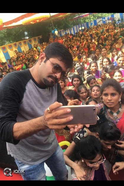 Tanu-Vachenanta-Movie-promotions-At-Vizag